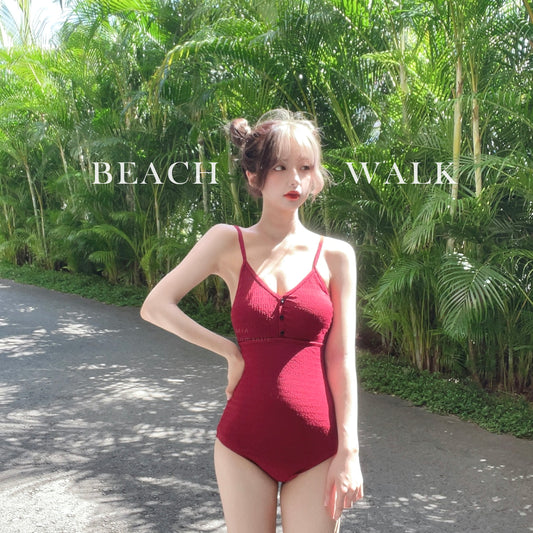 【 海灘漫步 】